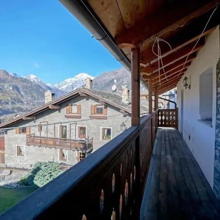 Chalet Vista Monte Bianco Dağ evi La Salle